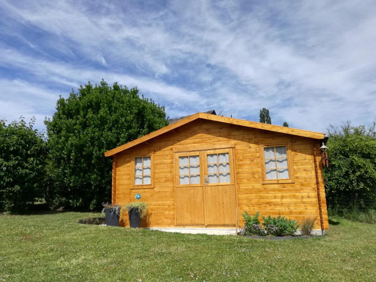Les Gites De "La Quesnoyere" Exterior foto